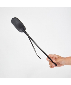 FUSTA SECRET Fusta preta para BDSM, elegante e resistente. Ideal para todos.