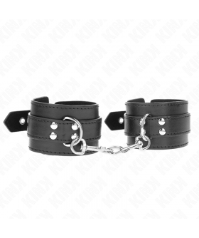 MUÑEQUERAS CON TACHUELAS NEGRO Bendage wrist cuffs: eleganza, controllo, comfort e sicurezza