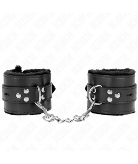 MUÑEQUERAS FORRADAS CON AGUJER Pulseiras kink: elegantes, seguras e confortáveis para bdsm.