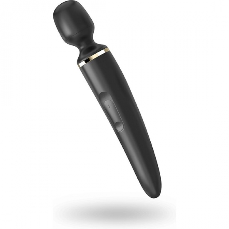 WAND-ER WOMAN 4