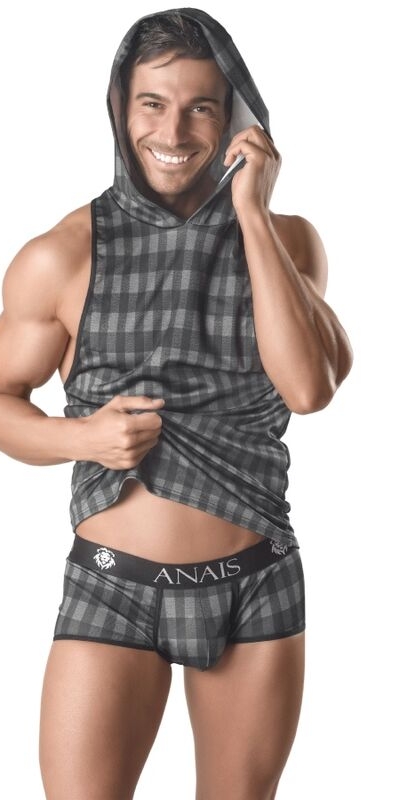 AEGIS Camiseta con capucha de material premium y estilo único