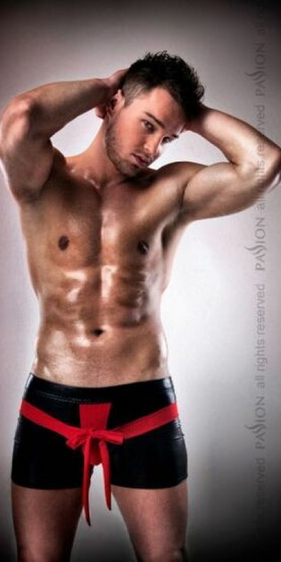 MINI SHORT Capo intimo erotico: mini short in lattice nero, fiocco rosso.