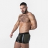 Boxer audace con pelle sintetica, frontale rimovibile.