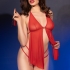 Conjunto erótico rojo: babydoll, tanga y látigo